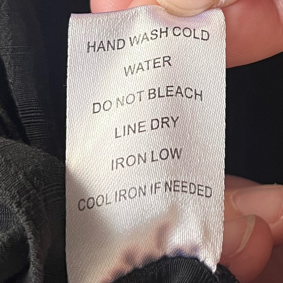 Carly Jean Los Angeles Classic Black Jumpsuit Long Sleeve Women’s Medium - Picture 5 of 7